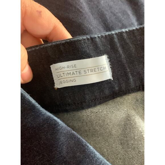 Lane Bryant high rise ultimate stretch dark wash jeggings plus size woman’s 28 - Picture 5 of 7